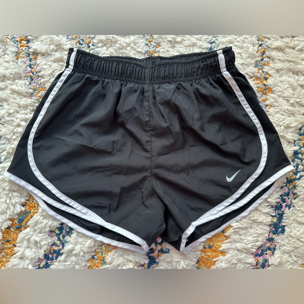 Black nike shorts